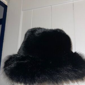 Chic Black Faux Fur Women's Hat
